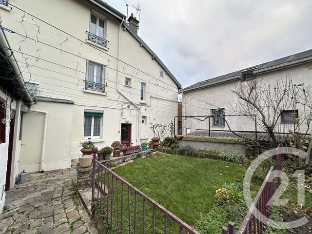 Appartement Studio &agrave; louer - 1 pi&egrave;ce - 16,17 m2 - Villejuif - 94 - ILE-DE-FRANCE