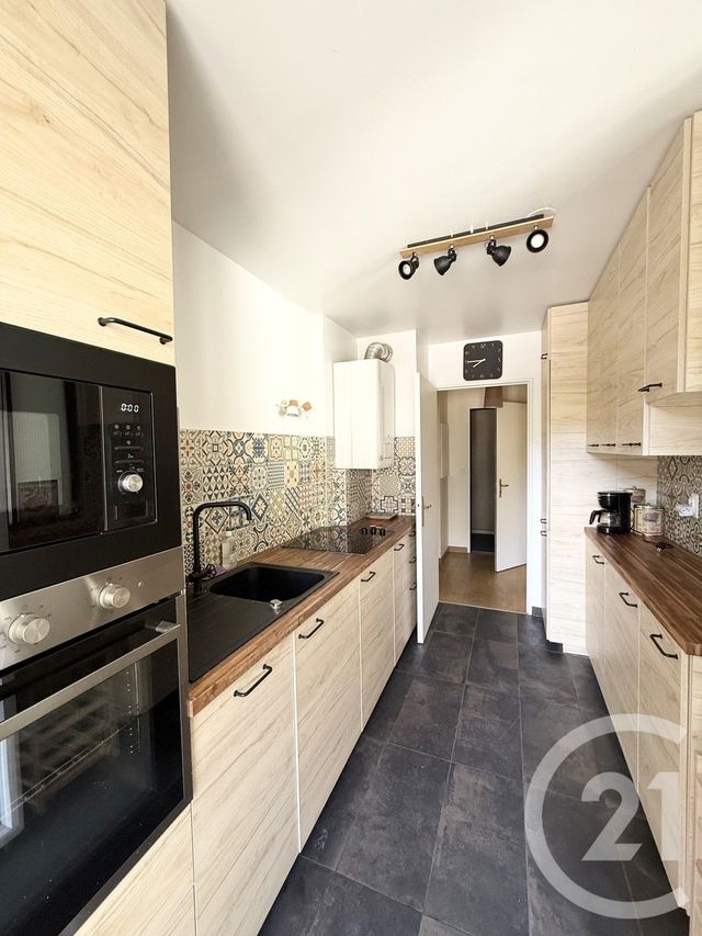 Appartement F3 &agrave; louer - 3 pi&egrave;ces - 62,25 m2 - Villejuif - 94 - ILE-DE-FRANCE