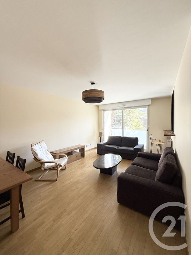 Appartement F3 &agrave; louer - 3 pi&egrave;ces - 62,25 m2 - Villejuif - 94 - ILE-DE-FRANCE