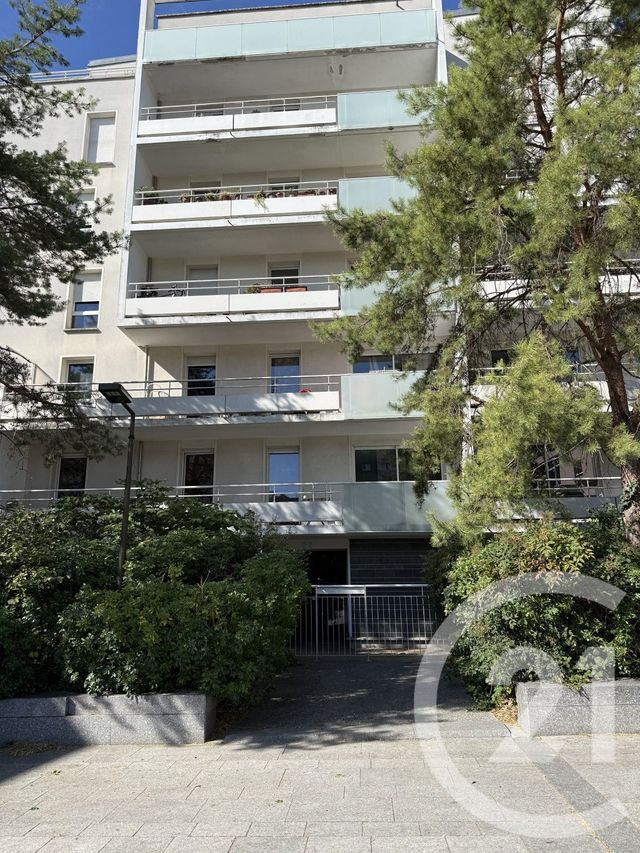 Appartement F3 &agrave; louer - 3 pi&egrave;ces - 62,25 m2 - Villejuif - 94 - ILE-DE-FRANCE