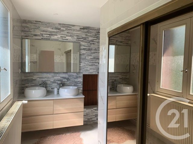 Maison à vendre - 7 pièces - 153,70 m2 - L Hay Les Roses - 94 - ILE-DE-FRANCE