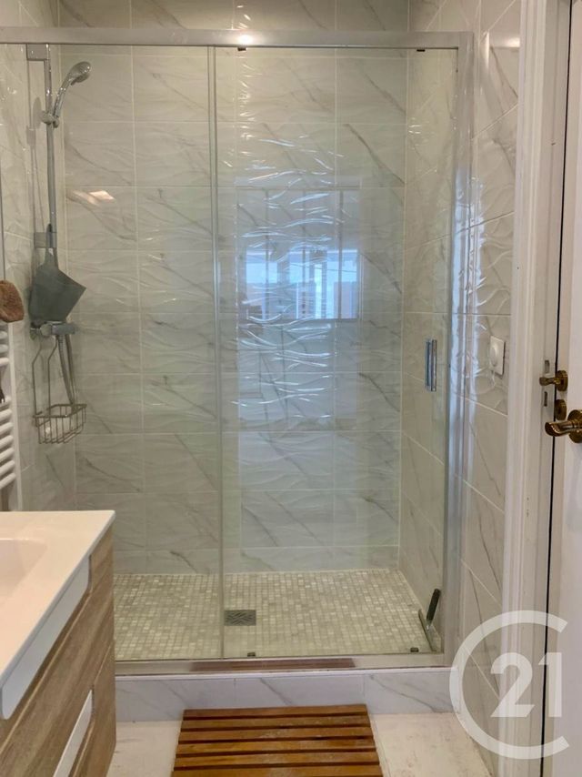 Appartement F6 à vendre - 4 pièces - 123,08 m2 - L Hay Les Roses - 94 - ILE-DE-FRANCE