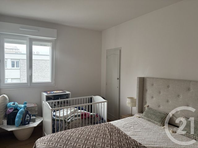 Appartement F3 à vendre - 3 pièces - 54,90 m2 - L Hay Les Roses - 94 - ILE-DE-FRANCE