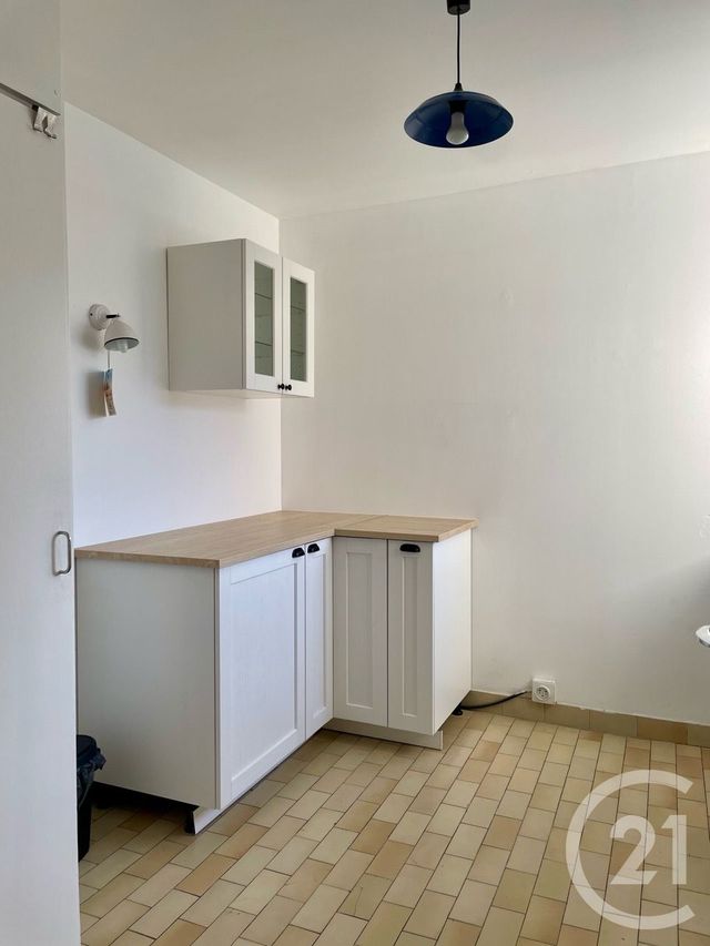 Appartement F2 à louer - 2 pièces - 51,53 m2 - L Hay Les Roses - 94 - ILE-DE-FRANCE