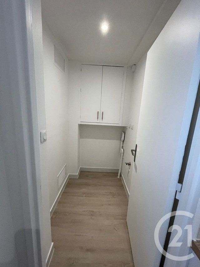 Appartement F3 &agrave; louer - 3 pi&egrave;ces - 55,40 m2 - L Hay Les Roses - 94 - ILE-DE-FRANCE