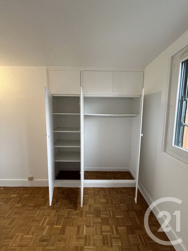 Appartement F3 &agrave; louer - 3 pi&egrave;ces - 55,40 m2 - L Hay Les Roses - 94 - ILE-DE-FRANCE