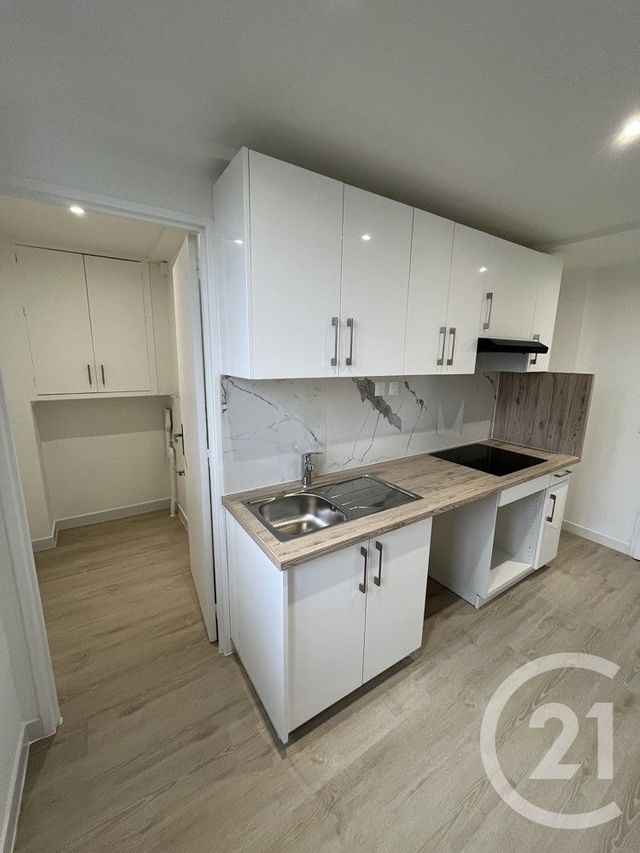 Appartement F3 &agrave; louer - 3 pi&egrave;ces - 55,40 m2 - L Hay Les Roses - 94 - ILE-DE-FRANCE