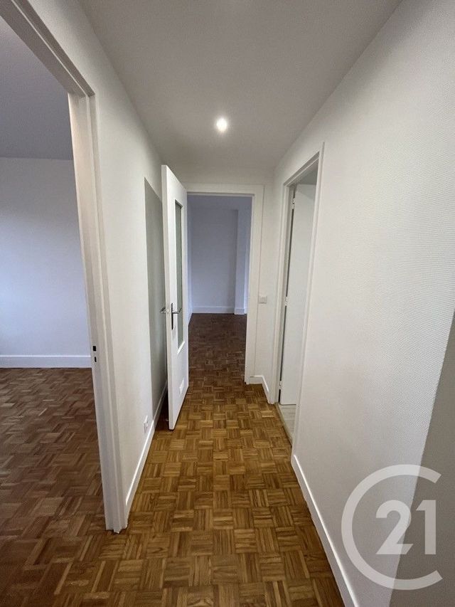 Appartement F3 &agrave; louer - 3 pi&egrave;ces - 55,40 m2 - L Hay Les Roses - 94 - ILE-DE-FRANCE