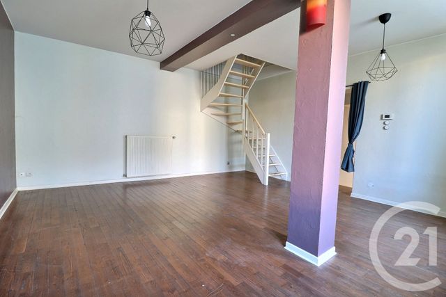 Maison &agrave; louer - 3 pi&egrave;ces - 103,43 m2 - Amberieu En Bugey - 01 - RHONE-ALPES