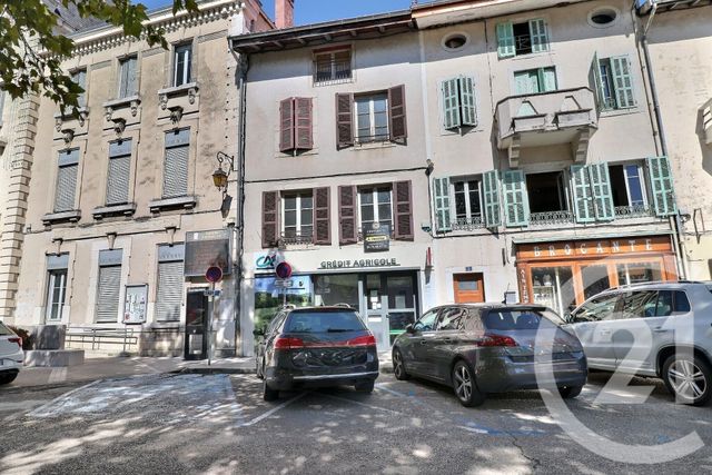 Appartement &agrave; vendre - 6 pi&egrave;ces - 220,57 m2 - Poncin - 01 - RHONE-ALPES