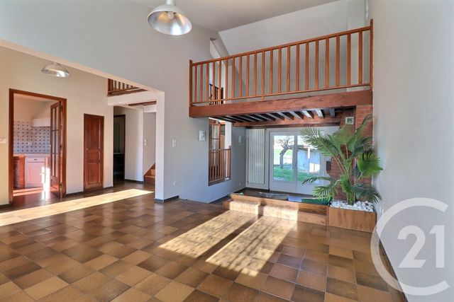 Maison à louer - 5 pièces - 129,85 m2 - Amberieu En Bugey - 01 - RHONE-ALPES