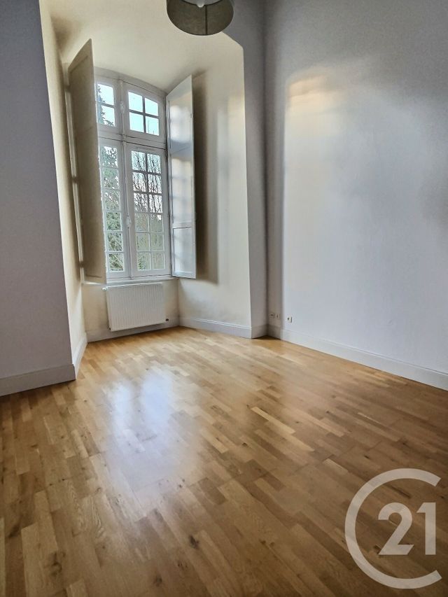 Appartement &agrave; louer - 3 pi&egrave;ces - 82,20 m2 - Pont D Ain - 01 - RHONE-ALPES