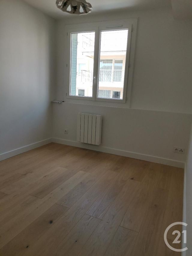 Appartement &agrave; louer - 3 pi&egrave;ces - 57,38 m2 - Amberieu En Bugey - 01 - RHONE-ALPES