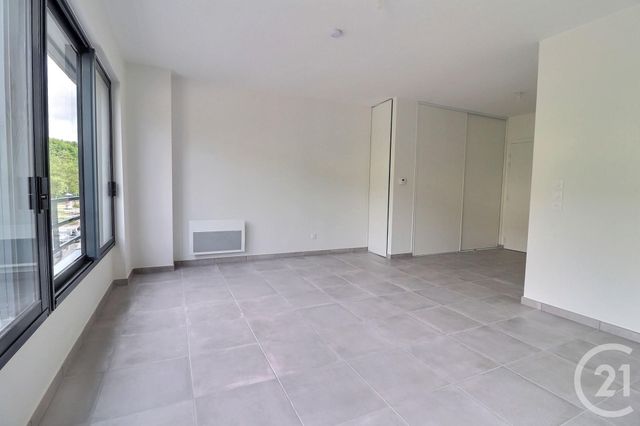 Appartement Studio &agrave; louer - 1 pi&egrave;ce - 32,97 m2 - Amberieu En Bugey - 01 - RHONE-ALPES