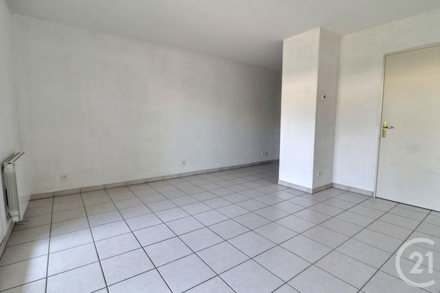 Appartement &agrave; louer - 2 pi&egrave;ces - 37 m2 - Amberieu En Bugey - 01 - RHONE-ALPES