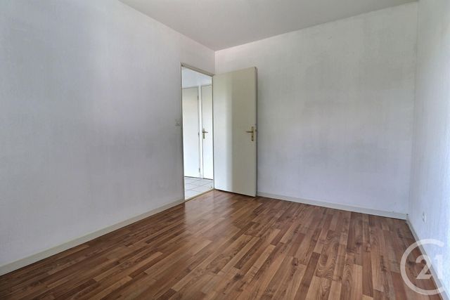 Appartement &agrave; louer - 2 pi&egrave;ces - 37 m2 - Amberieu En Bugey - 01 - RHONE-ALPES