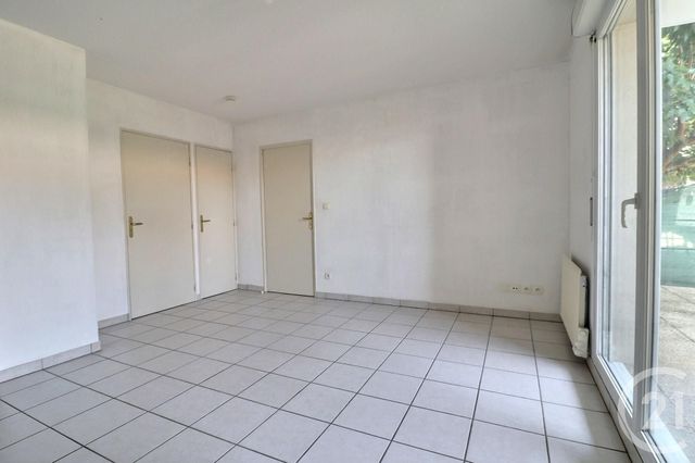 Appartement &agrave; louer - 2 pi&egrave;ces - 37 m2 - Amberieu En Bugey - 01 - RHONE-ALPES