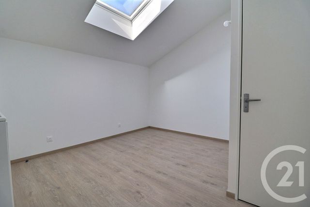 Appartement T4 &agrave; louer - 4 pi&egrave;ces - 98,55 m2 - Amberieu En Bugey - 01 - RHONE-ALPES