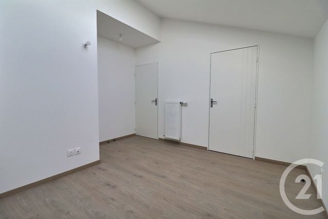 Appartement T4 &agrave; louer - 4 pi&egrave;ces - 98,55 m2 - Amberieu En Bugey - 01 - RHONE-ALPES