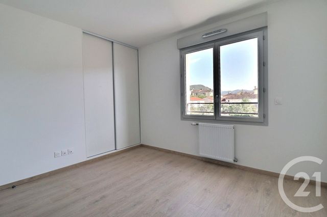 Appartement T4 &agrave; louer - 4 pi&egrave;ces - 98,55 m2 - Amberieu En Bugey - 01 - RHONE-ALPES