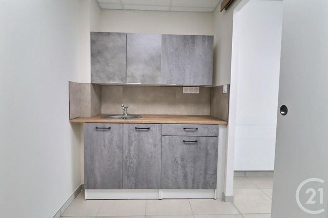 Local commercial à louer - 36.03 m2 - 01 - Ain