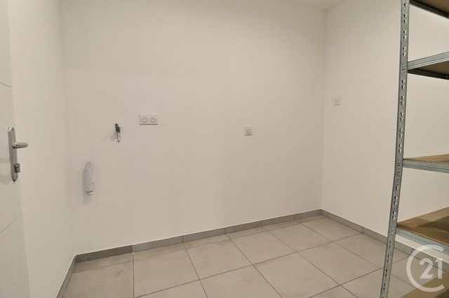 Local commercial à louer - 36.03 m2 - 01 - Ain