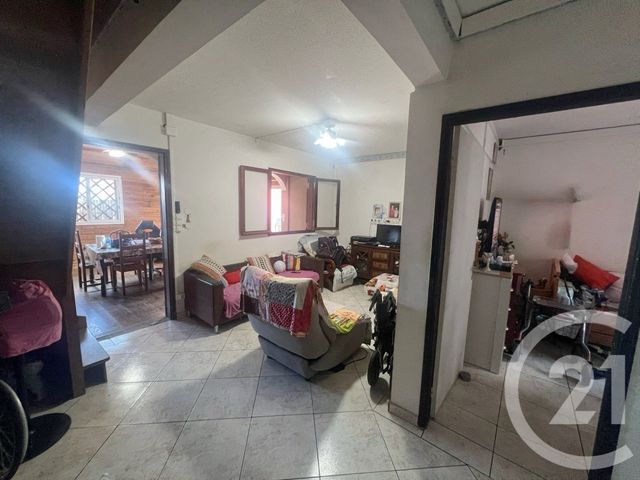 Maison &agrave; vendre - 5 pi&egrave;ces - 111,90 m2 - St Denis - 974 - REUNION