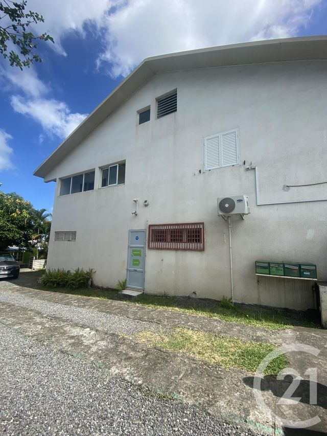 Maison à vendre - 12 pièces - 379 m2 - St Pierre - 974 - REUNION