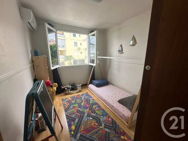 Appartement F4 à vendre - 4 pièces - 76,99 m2 - St Denis - 974 - REUNION
