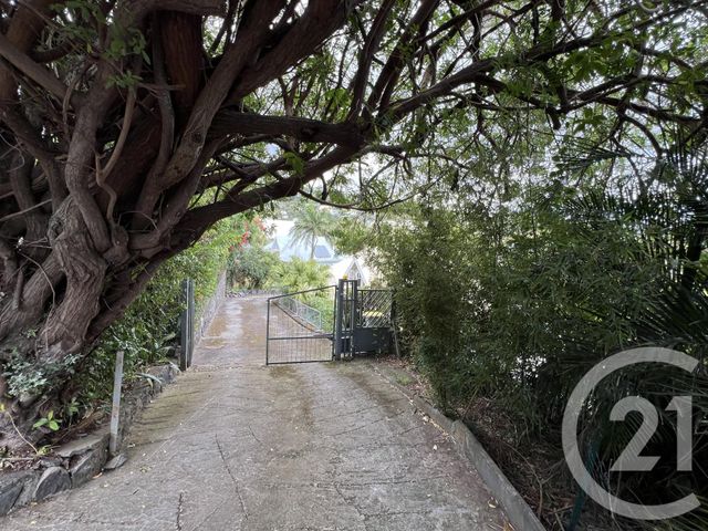 Maison &agrave; vendre - 6 pi&egrave;ces - 202 m2 - St Denis - 974 - REUNION