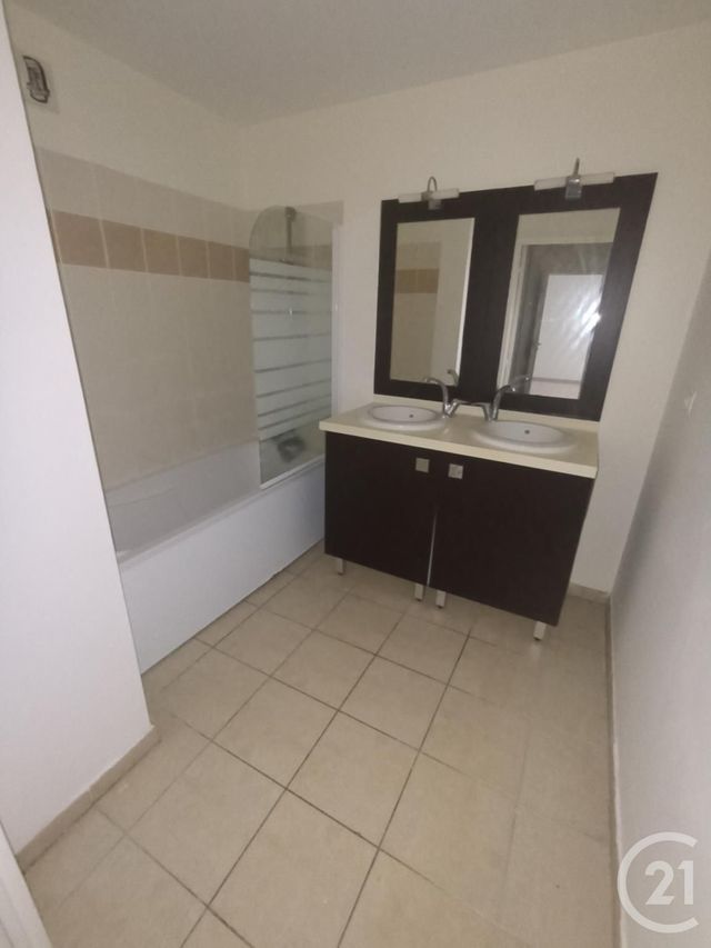 Appartement F3 &agrave; vendre - 3 pi&egrave;ces - 54,64 m2 - St Denis - 974 - REUNION