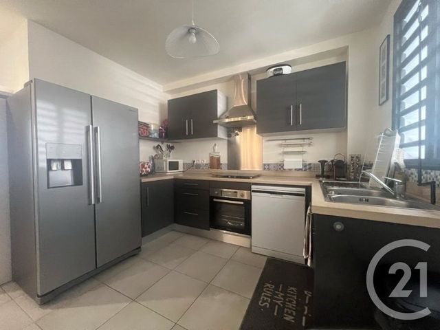 Appartement F3 &agrave; vendre - 3 pi&egrave;ces - 70,60 m2 - La Possession - 974 - REUNION