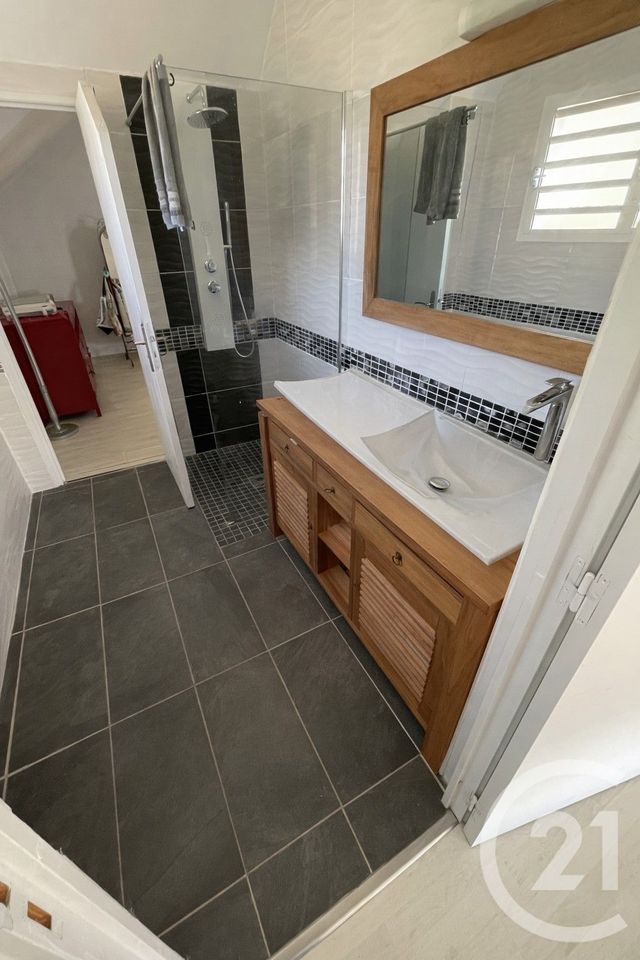 Maison &agrave; vendre - 5 pi&egrave;ces - 146,20 m2 - St Denis - 974 - REUNION