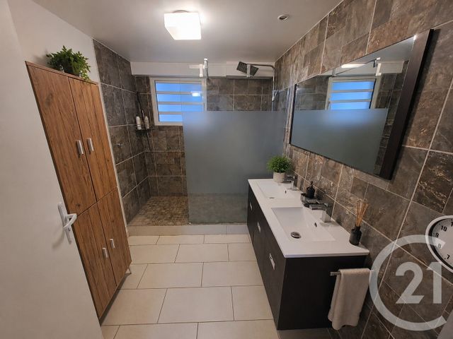 Maison &agrave; vendre - 7 pi&egrave;ces - 191,12 m2 - La Possession - 974 - REUNION