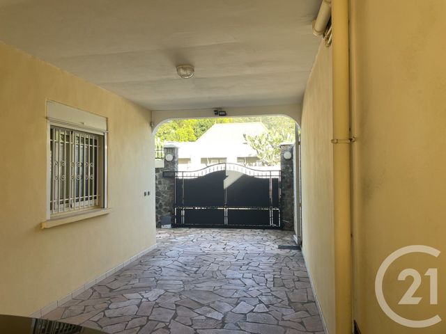 Maison &agrave; vendre - 8 pi&egrave;ces - 352,01 m2 - St Denis - 974 - REUNION