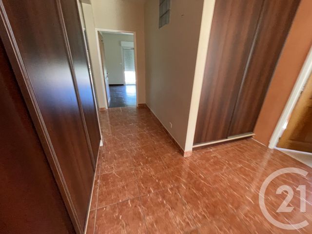 Maison &agrave; vendre - 8 pi&egrave;ces - 352,01 m2 - St Denis - 974 - REUNION