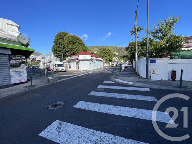 Maison &agrave; vendre - 8 pi&egrave;ces - 352,01 m2 - St Denis - 974 - REUNION