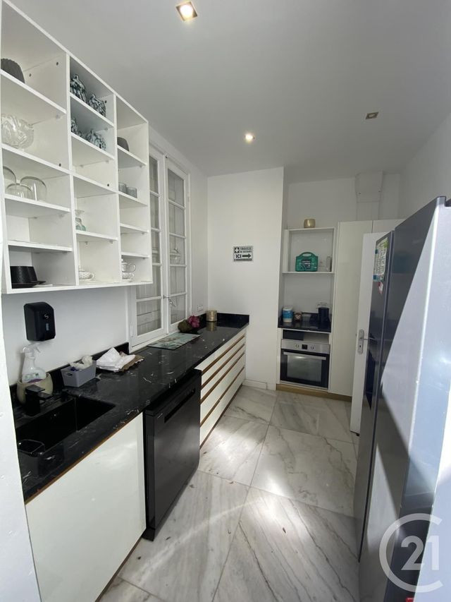 Maison &agrave; vendre - 15 pi&egrave;ces - 264 m2 - St Denis - 974 - REUNION