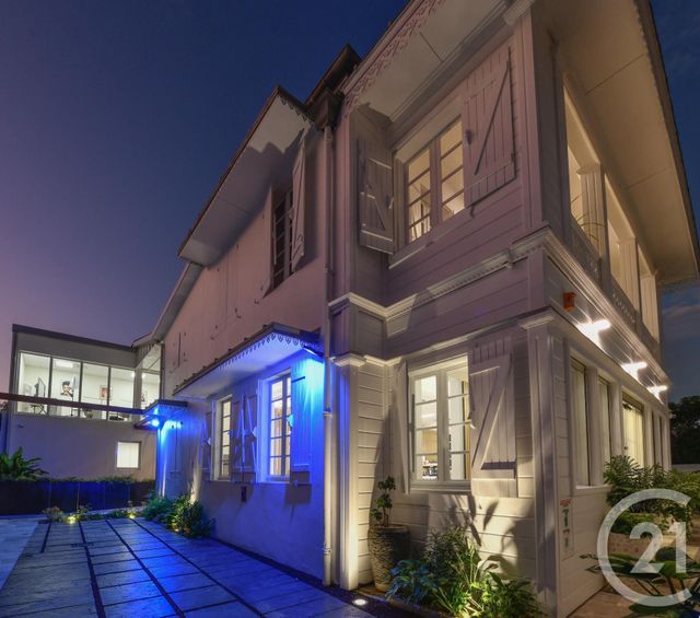 Maison &agrave; vendre - 15 pi&egrave;ces - 264 m2 - St Denis - 974 - REUNION