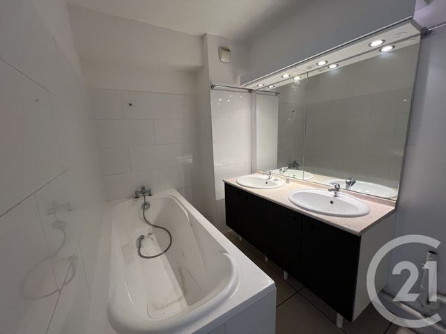 Appartement F4 &agrave; vendre - 4 pi&egrave;ces - 100,75 m2 - St Denis - 974 - REUNION