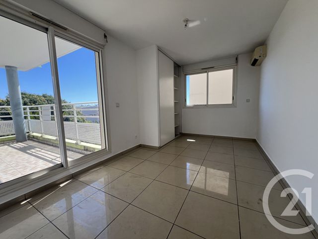 Appartement F4 &agrave; vendre - 4 pi&egrave;ces - 100,75 m2 - St Denis - 974 - REUNION