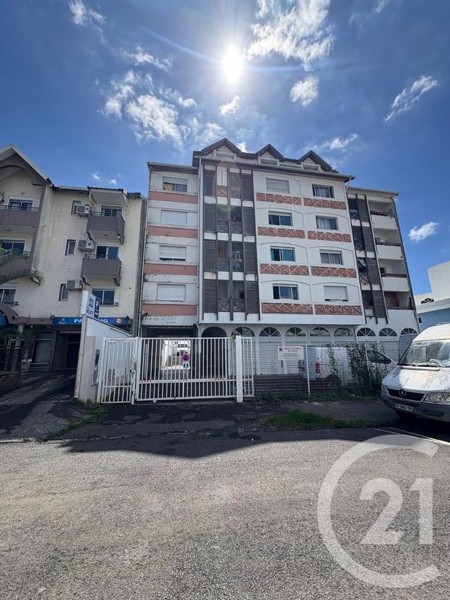 Appartement Studio &agrave; louer - 1 pi&egrave;ce - 21 m2 - St Denis - 974 - REUNION