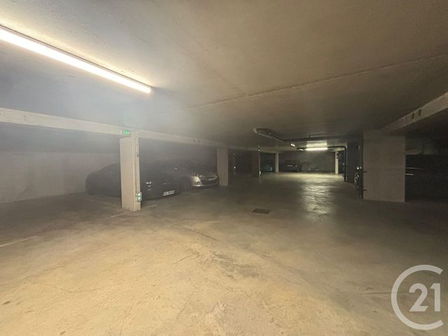 Parking &agrave; louer - 8 m2 - Brunoy - 91 - ILE-DE-FRANCE