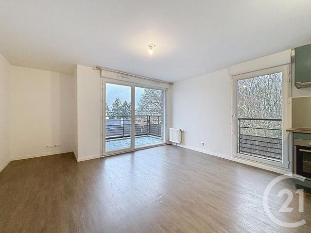 Appartement F3 &agrave; louer - 3 pi&egrave;ces - 57,84 m2 - Quincy Sous Senart - 91 - ILE-DE-FRANCE