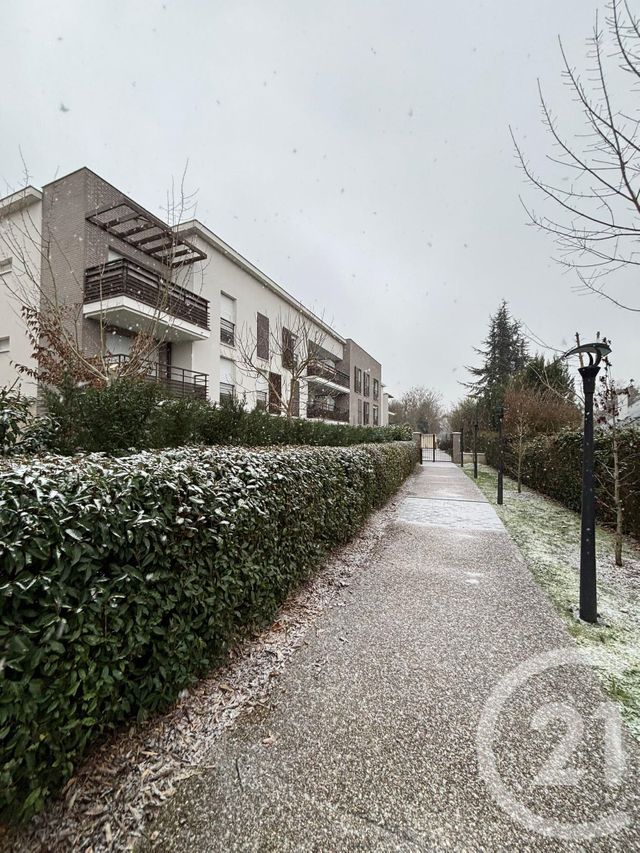 Appartement F3 &agrave; louer - 3 pi&egrave;ces - 57,84 m2 - Quincy Sous Senart - 91 - ILE-DE-FRANCE