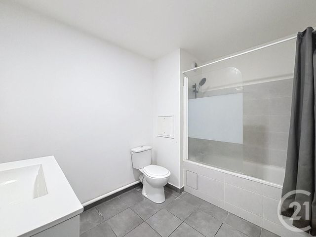 Appartement F3 &agrave; louer - 3 pi&egrave;ces - 57,84 m2 - Quincy Sous Senart - 91 - ILE-DE-FRANCE