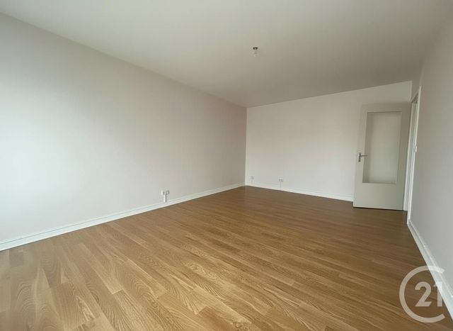 Appartement F3 &agrave; louer - 3 pi&egrave;ces - 66,08 m2 - Brunoy - 91 - ILE-DE-FRANCE