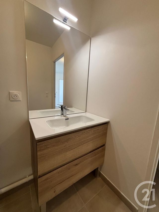 Appartement F2 &agrave; louer - 2 pi&egrave;ces - 42,58 m2 - Brunoy - 91 - ILE-DE-FRANCE