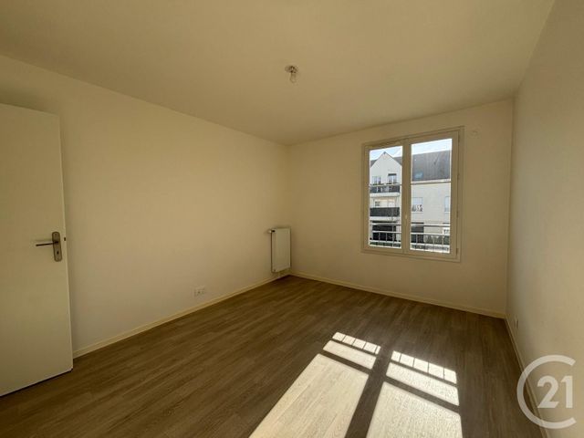 Appartement F3 &agrave; louer - 3 pi&egrave;ces - 58,57 m2 - Savigny Le Temple - 77 - ILE-DE-FRANCE