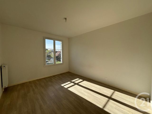 Appartement F3 &agrave; louer - 3 pi&egrave;ces - 58,57 m2 - Savigny Le Temple - 77 - ILE-DE-FRANCE